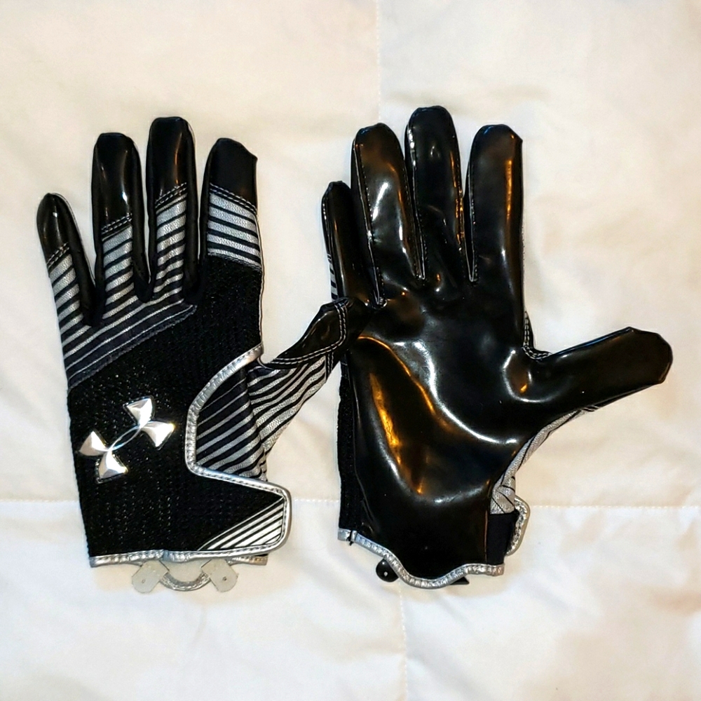 Under Armour football gloves